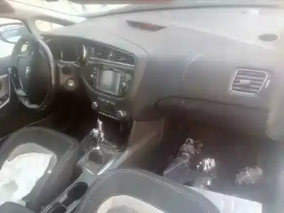 Veículo de Sucata kia pro cee´d (jd) 1.4 crdi 90 do ano 2017 alimentado d4fc