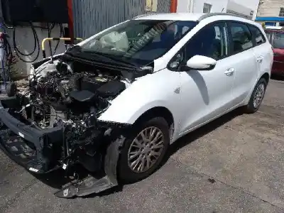 Veicolo di demolizione KIA CEE'D SPORTSWAGON (JD) 1.6 CRDI 110 dell'anno 2017 alimentato D4FB