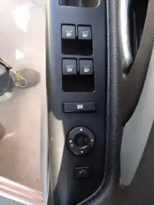 Veicolo di demolizione kia cee´d 1.6 crdi cat dell'anno 2008 alimentato d4fb