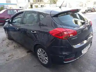 Veículo de Sucata kia pro cee´d (jd) 1.4 crdi 90 do ano 2016 alimentado d4fc