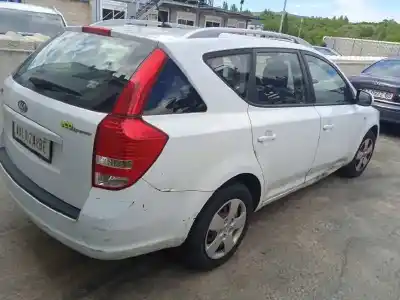Veicolo di demolizione kia pro cee´d (ed) 1.6 crdi 90 dell'anno 2012 alimentato d4fb