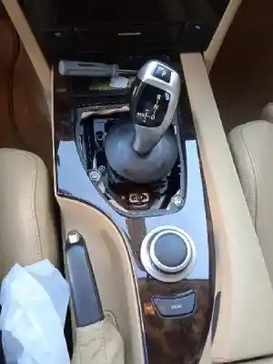 Veicolo di demolizione bmw serie 5 berlina (e60) 530i dell'anno 2008 alimentato n53b30a