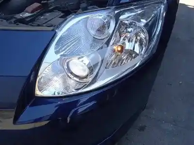 Veículo de Sucata toyota auris sol do ano 2007 alimentado 1zr