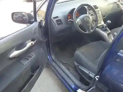 Veículo de Sucata toyota auris sol do ano 2007 alimentado 1zr