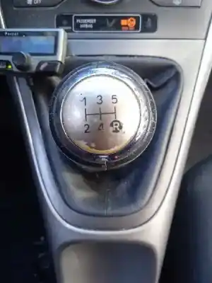 Veículo de Sucata toyota auris sol do ano 2007 alimentado 1zr