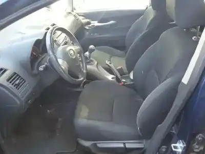 Veículo de Sucata toyota auris sol do ano 2007 alimentado 1zr