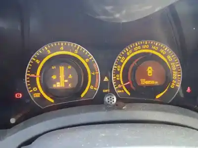 Veículo de Sucata toyota auris sol do ano 2007 alimentado 1zr