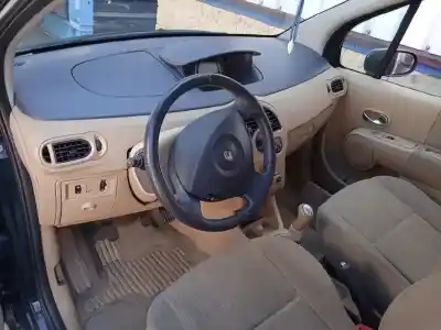 Vehicul casat renault modus 1.4 16v al anului 2005 alimentat k4j770