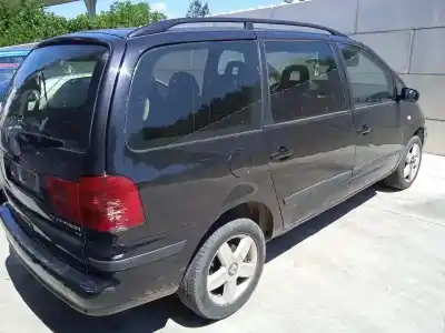 Veicolo di demolizione seat alhambra (7v9) 1.9 tdi dell'anno 2004 alimentato auy