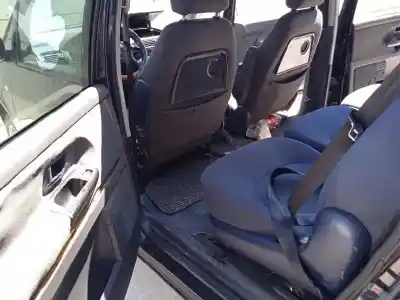 Veicolo di demolizione seat alhambra (7v9) 1.9 tdi dell'anno 2004 alimentato auy