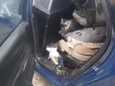 Veículo de Sucata citroen c4 picasso 1.6 blue-hdi fap do ano 2015 alimentado bh01