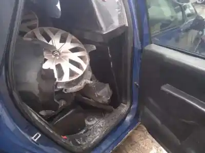 Veículo de Sucata citroen c4 picasso 1.6 blue-hdi fap do ano 2015 alimentado bh01