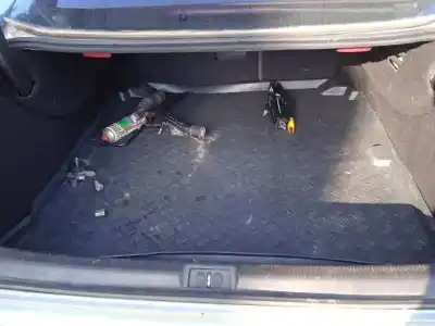 Veículo de Sucata peugeot 607 (s1) básico do ano 2003 alimentado 4hx