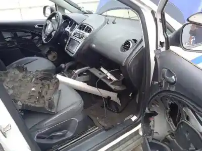 Veículo de Sucata seat altea xl (5p5, 5p8) 1.6 tdi do ano 2011 alimentado cay