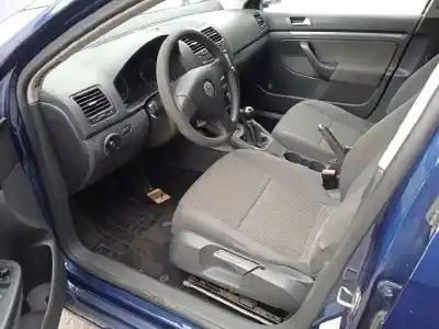 Здавання транспортного засобу volkswagen jetta (1k2) 1.9 tdi року 2007 потужний bxe