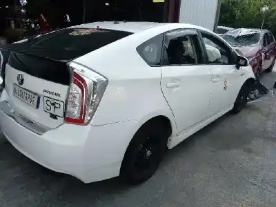 Здавання транспортного засобу toyota prius (nhw30) * року 2013 потужний 2zr