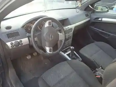 Veículo de Sucata opel astra gtc enjoy do ano 2006 alimentado z16xep