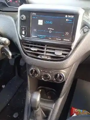 Veículo de Sucata peugeot 208 i (ca_, cc_) 1.6 bluehdi 100 do ano 2018 alimentado bh02