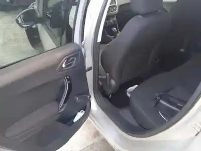 Veículo de Sucata peugeot 208 i (ca_, cc_) 1.6 bluehdi 100 do ano 2018 alimentado bh02