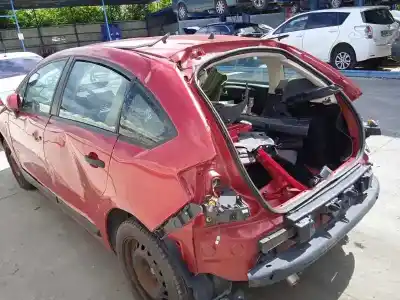 Sloopvoertuig citroen c4 berlina * van het jaar 2006 aangedreven 9hy