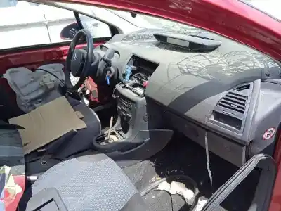 Sloopvoertuig citroen c4 berlina * van het jaar 2006 aangedreven 9hy