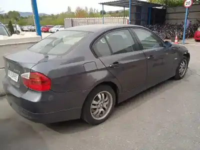 Veículo de Sucata bmw serie 3 berlina (e90) 320d do ano 2006 alimentado 204d4