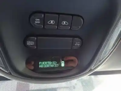 Verschrottungsfahrzeug chrysler voyager (rg) motor 2.8 ltr. - 110 kw crd cat des jahres 2006 angetrieben vm47c