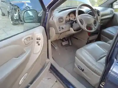 Verschrottungsfahrzeug chrysler voyager (rg) motor 2.8 ltr. - 110 kw crd cat des jahres 2006 angetrieben vm47c