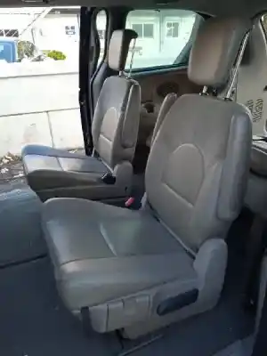 Verschrottungsfahrzeug chrysler voyager (rg) motor 2.8 ltr. - 110 kw crd cat des jahres 2006 angetrieben vm47c