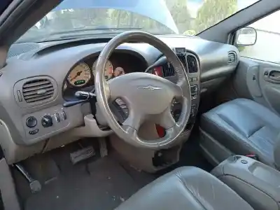 Verschrottungsfahrzeug chrysler voyager (rg) motor 2.8 ltr. - 110 kw crd cat des jahres 2006 angetrieben vm47c