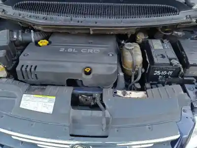 Verschrottungsfahrzeug chrysler voyager (rg) motor 2.8 ltr. - 110 kw crd cat des jahres 2006 angetrieben vm47c