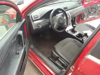 Veículo de Sucata volkswagen passat variant (365) advance 4motion bluemotion do ano 2013 alimentado cff