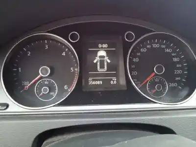 Veículo de Sucata volkswagen passat variant (365) advance 4motion bluemotion do ano 2013 alimentado cff