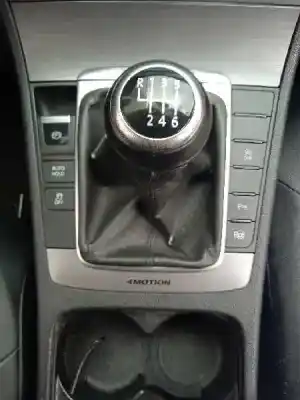 Veículo de Sucata volkswagen passat variant (365) advance 4motion bluemotion do ano 2013 alimentado cff