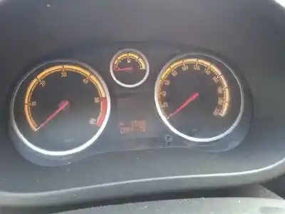 Sloopvoertuig opel corsa d essentia van het jaar 2011 aangedreven a13dtc