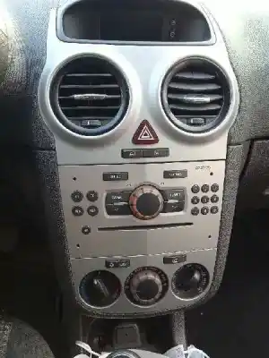 Sloopvoertuig opel corsa d essentia van het jaar 2011 aangedreven a13dtc