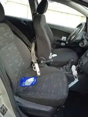 Sloopvoertuig opel corsa d essentia van het jaar 2011 aangedreven a13dtc