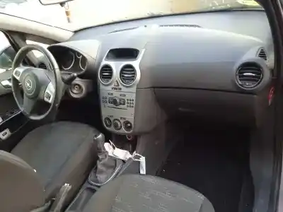 Sloopvoertuig opel corsa d essentia van het jaar 2011 aangedreven a13dtc