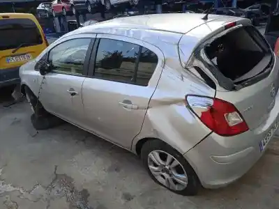 Sloopvoertuig opel corsa d essentia van het jaar 2011 aangedreven a13dtc