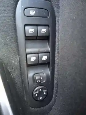 Veicolo di demolizione peugeot 308 active dell'anno 2013 alimentato 9h06