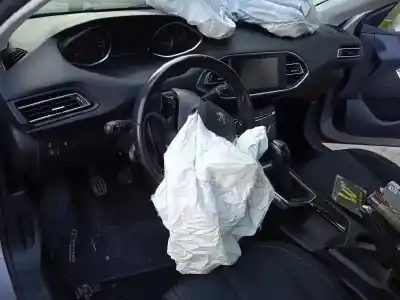 Veicolo di demolizione peugeot 308 active dell'anno 2013 alimentato 9h06