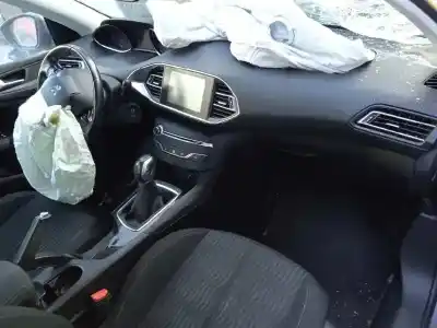 Veicolo di demolizione peugeot 308 active dell'anno 2013 alimentato 9h06