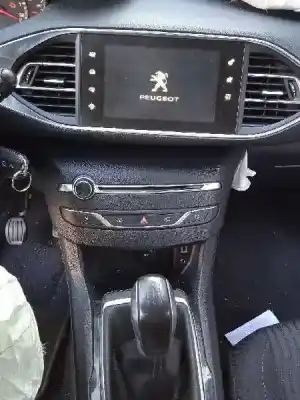 Veicolo di demolizione peugeot 308 active dell'anno 2013 alimentato 9h06