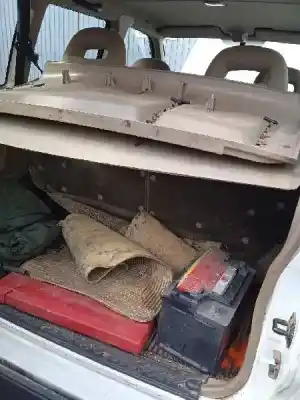 Veículo de Sucata nissan terrano ii (r20) 2.7 td 4wd do ano 2000 alimentado td27t