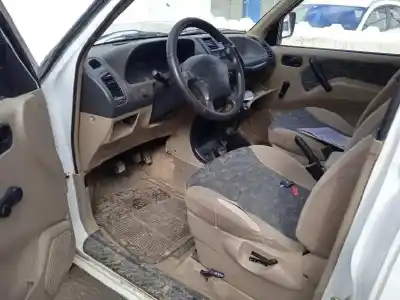 Veículo de Sucata nissan terrano ii (r20) 2.7 td 4wd do ano 2000 alimentado td27t