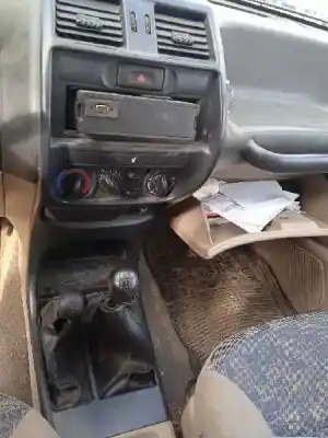 Veículo de Sucata nissan terrano ii (r20) 2.7 td 4wd do ano 2000 alimentado td27t