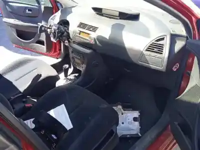 Veículo de Sucata citroen c4 berlina 1.6 hdi cat (9hy / dv6ted4) do ano 2008 alimentado 9hz