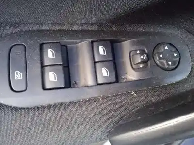 Sloopvoertuig peugeot 308 sw style van het jaar 2016 aangedreven hn02