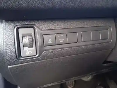 Sloopvoertuig peugeot 308 sw style van het jaar 2016 aangedreven hn02