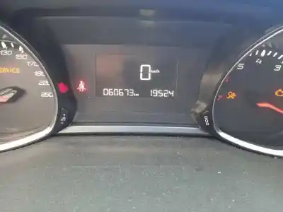 Sloopvoertuig peugeot 308 sw style van het jaar 2016 aangedreven hn02